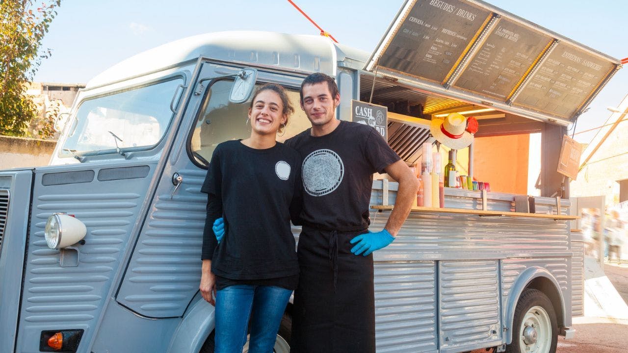 Three reasons why food trucks with our logos are so successful